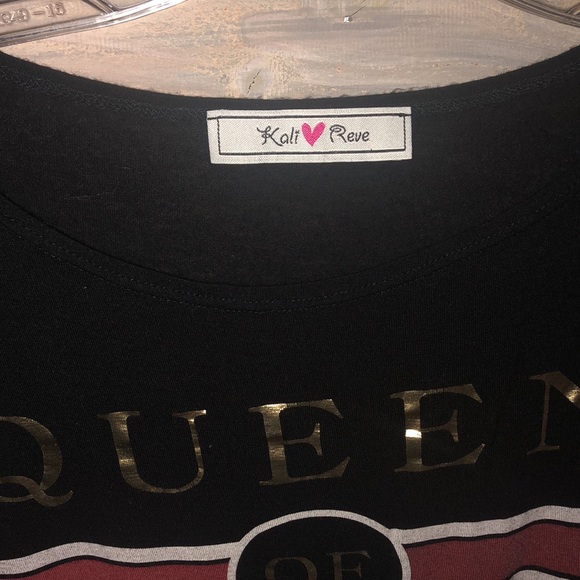 “Queen of Everything” Black Top - Picture 5 of 5